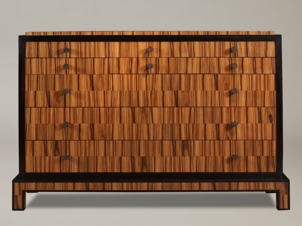 NIL dresser commode NIL