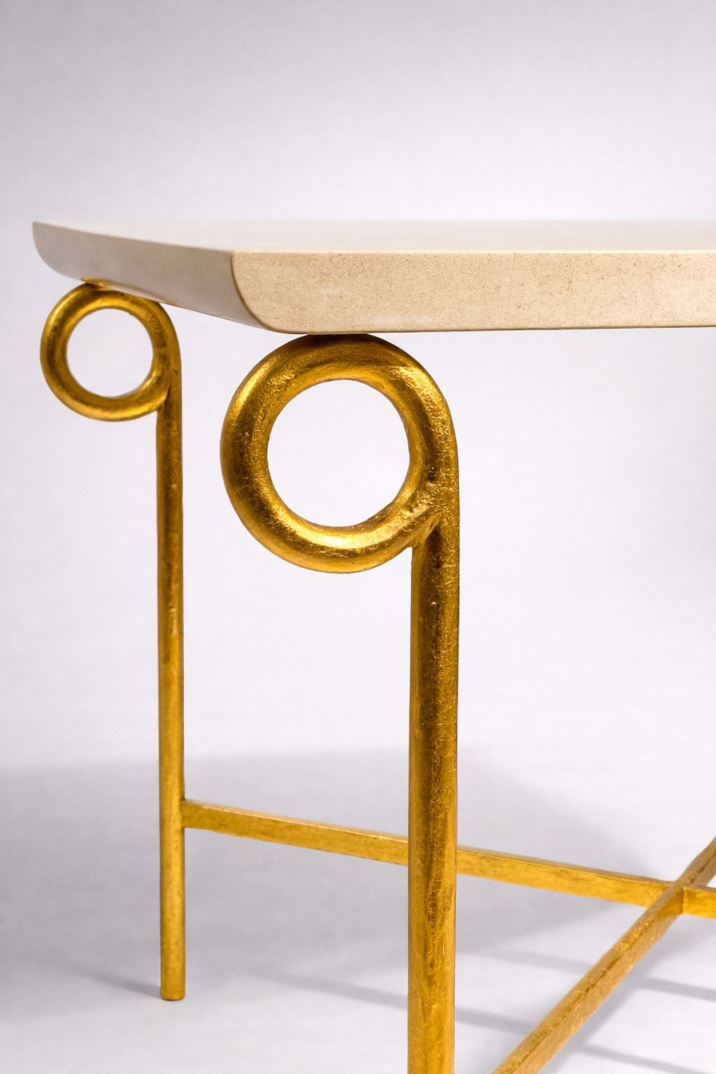 Variante du modèle d'origine à la feuille d'or